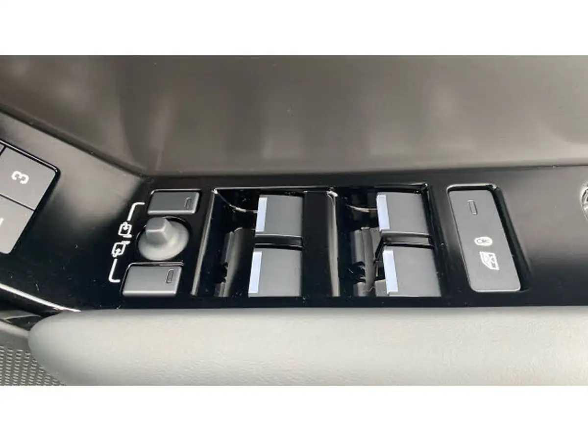 2024-land-rover-range-rover-velar-20-d200-dynamic-hse-big-43