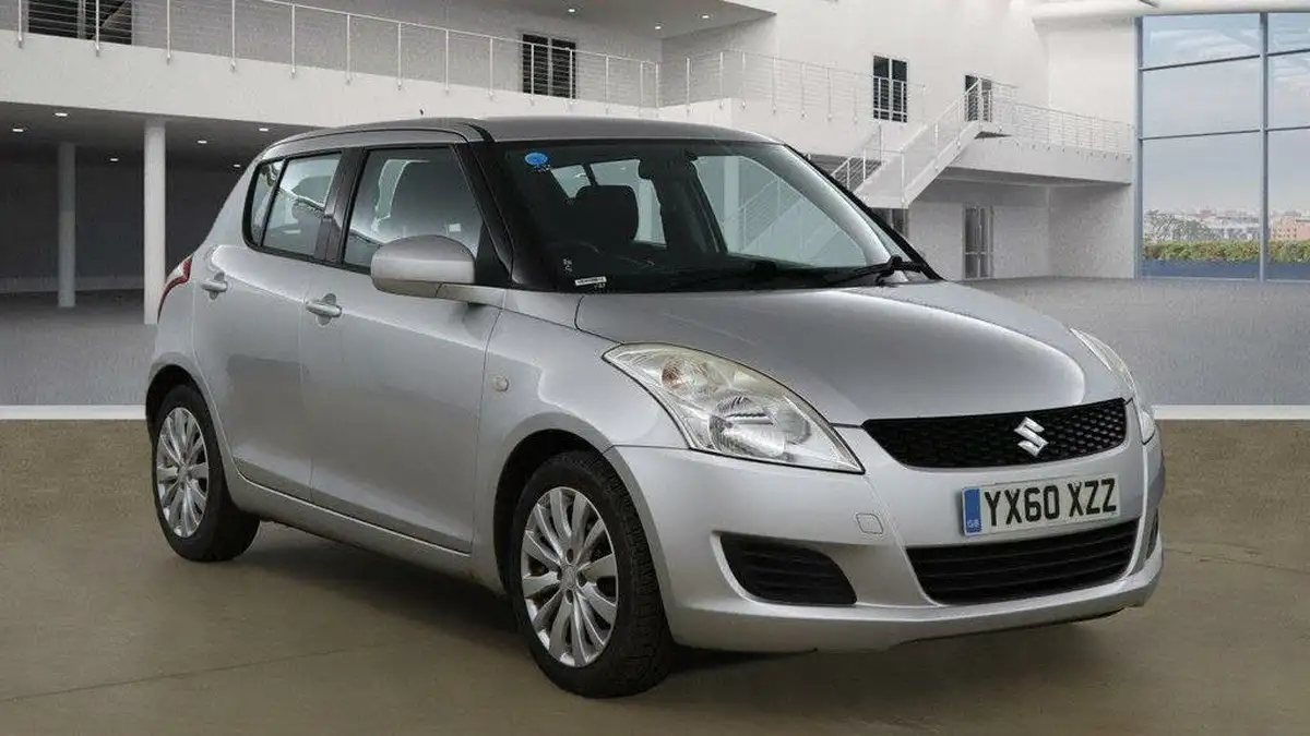 2010-suzuki-swift-12-sz3-5d-big-0