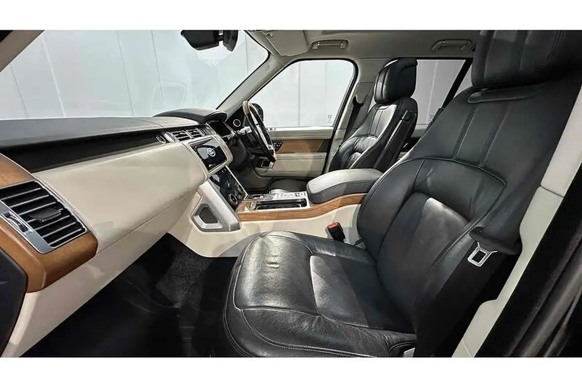 2019-land-rover-range-rover-30-sd-v6-vogue-big-17