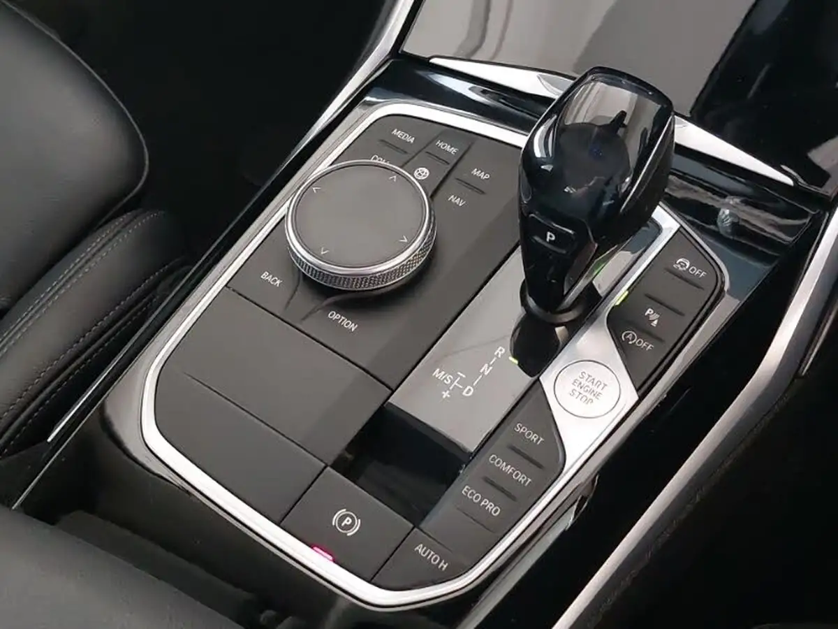 2020-bmw-3-series-big-14