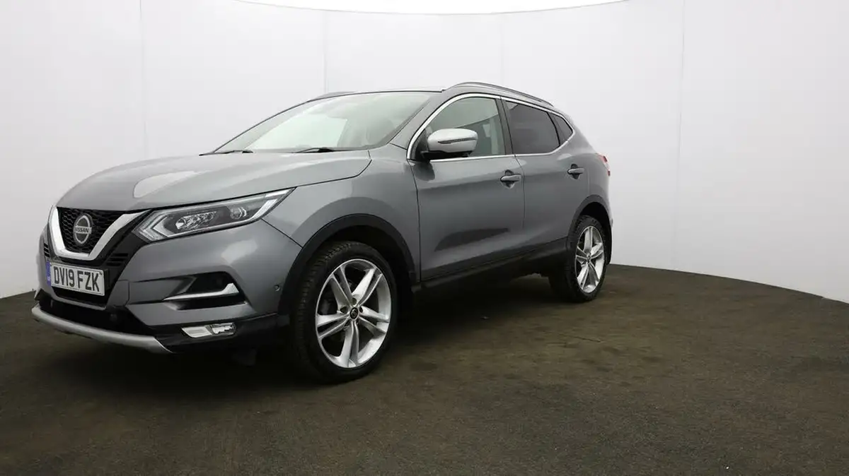 2019-nissan-qashqai-13-dig-t-n-motion-140ps-big-2