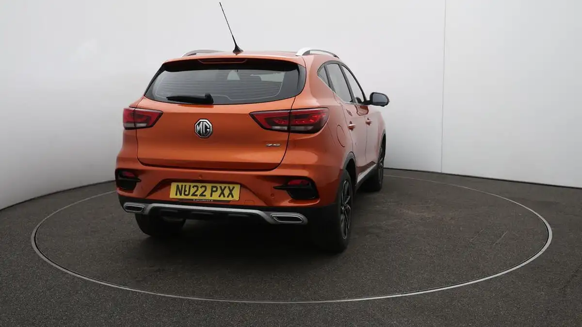 2022-mg-zs-suv-10t-gdi-exclusive-big-56