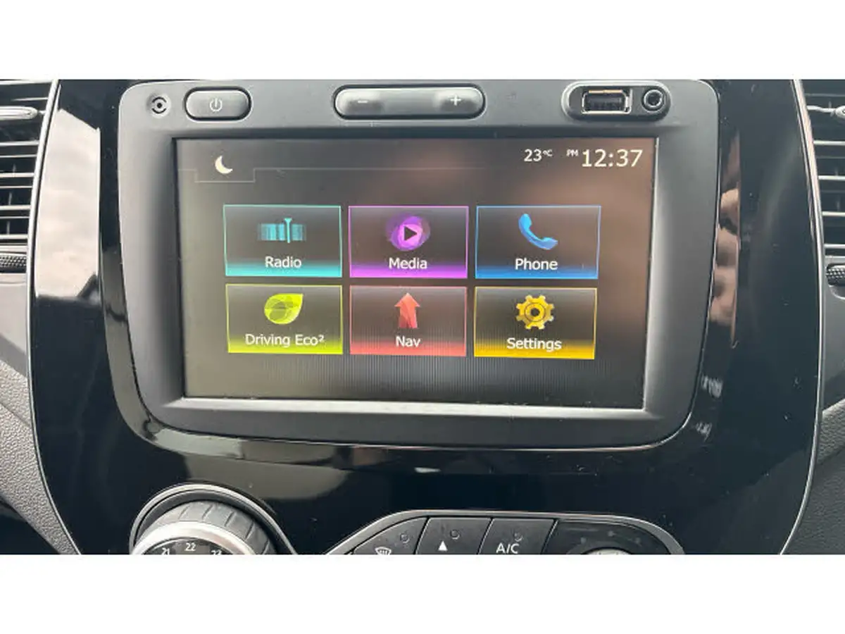 2019-renault-captur-09-tce-iconic-big-32