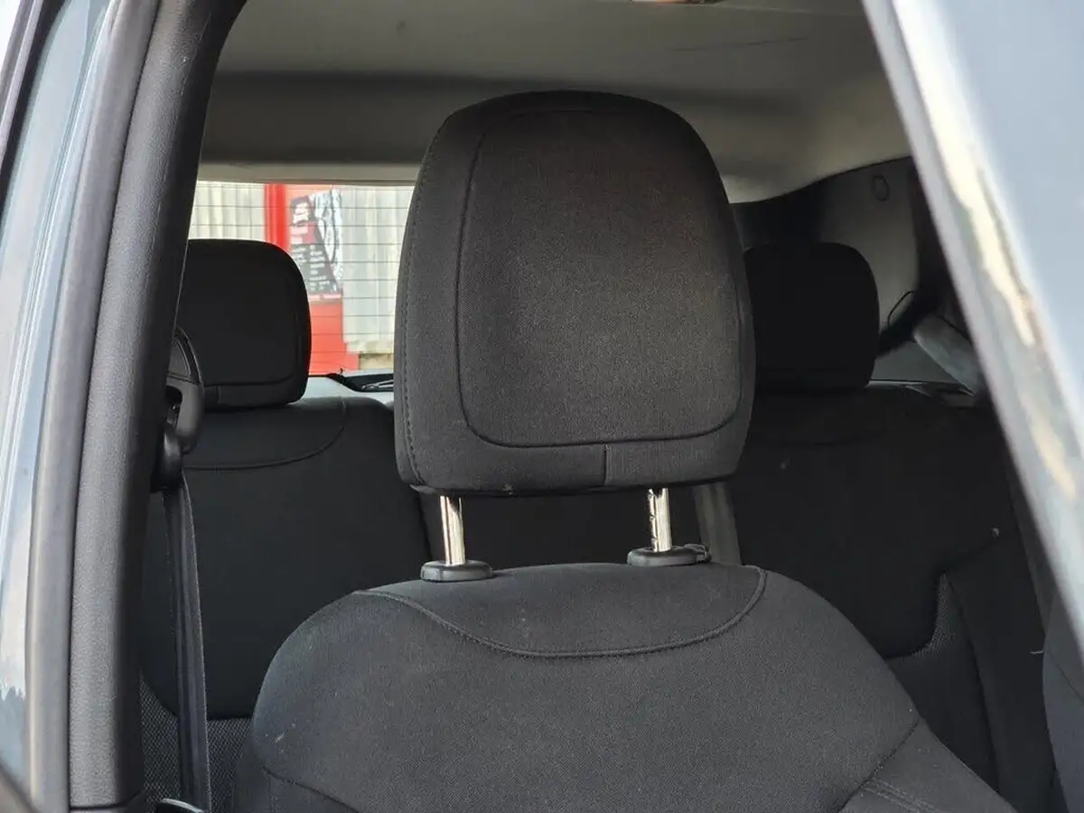 2016-jeep-renegade-14-multiair-ii-longitude-big-25