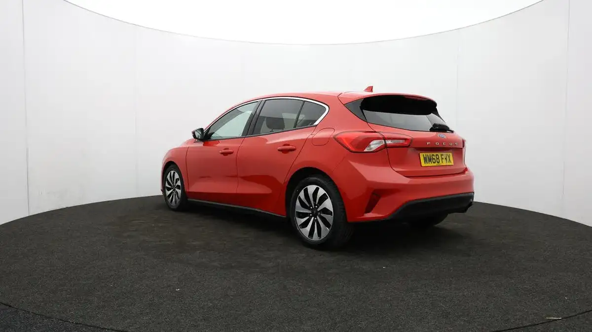 2018-ford-focus-10t-zetec-125ps-hatchback-big-77