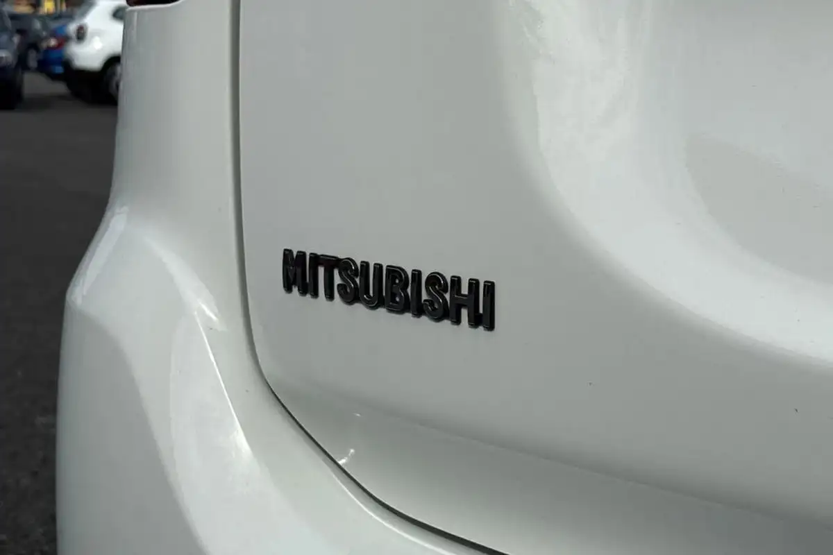 2017-mitsubishi-outlander-20-4hs-phev-5st-big-34