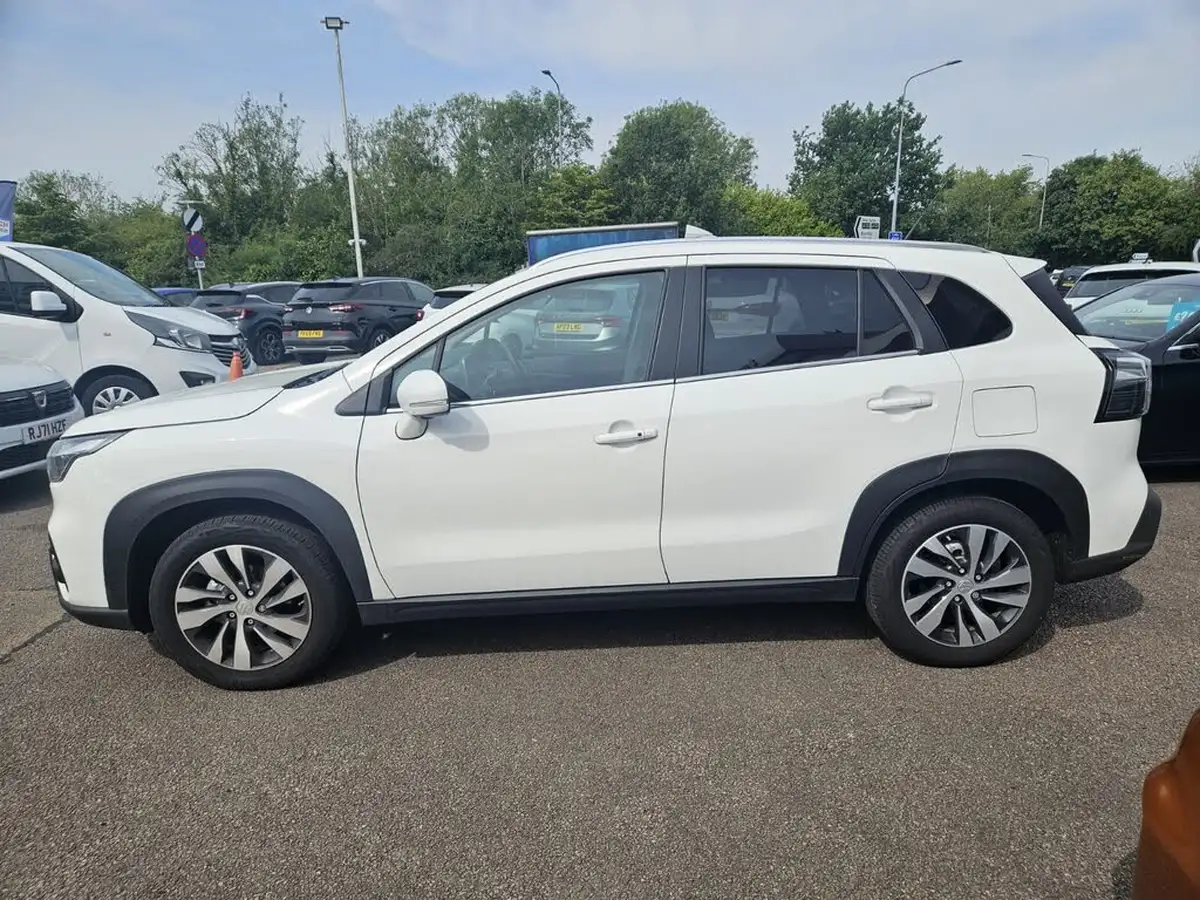 2025-suzuki-s-cross-15-ultra-allgrip-big-3