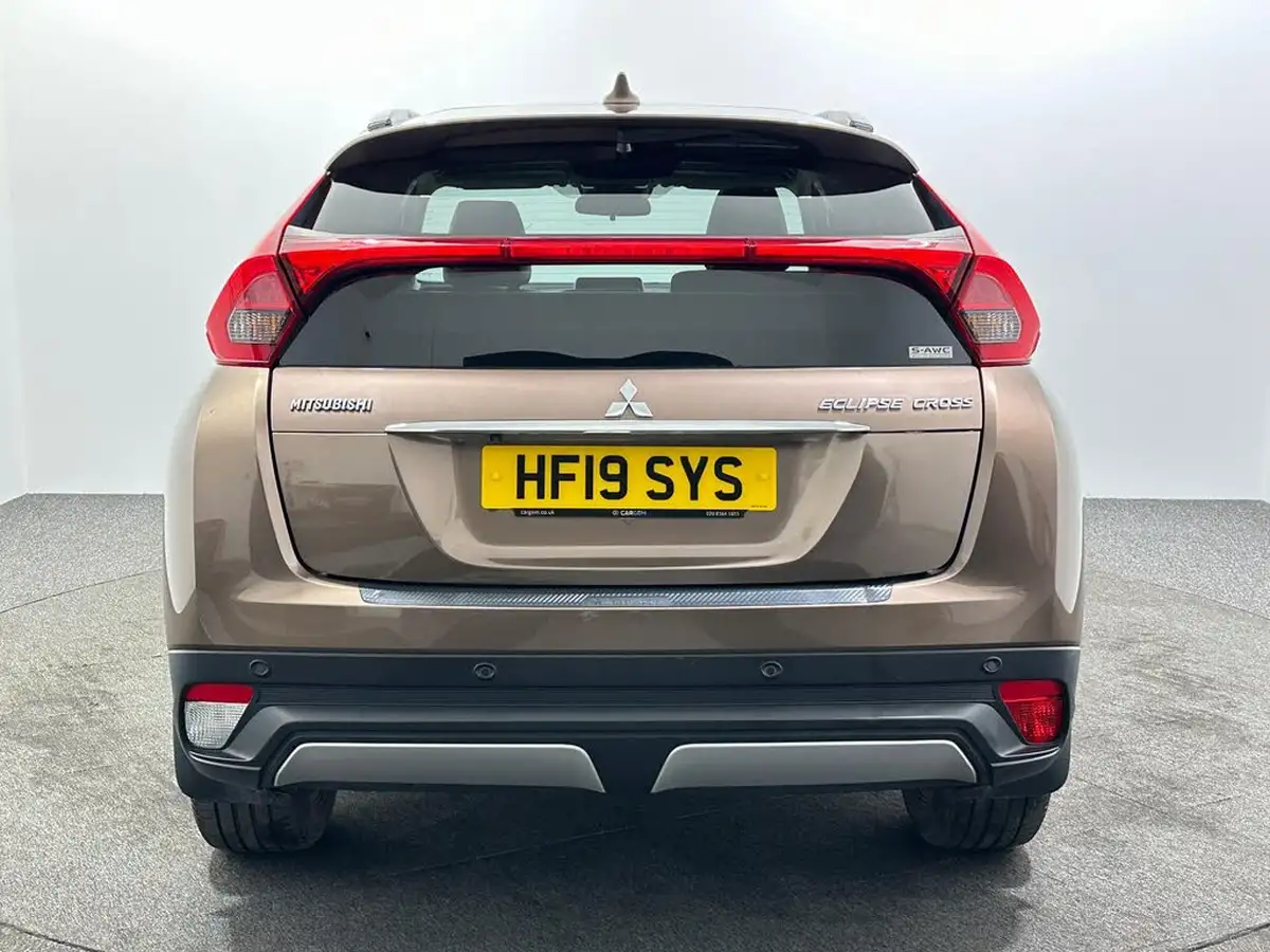 2018-mitsubishi-eclipse-cross-15-4-auto-big-6