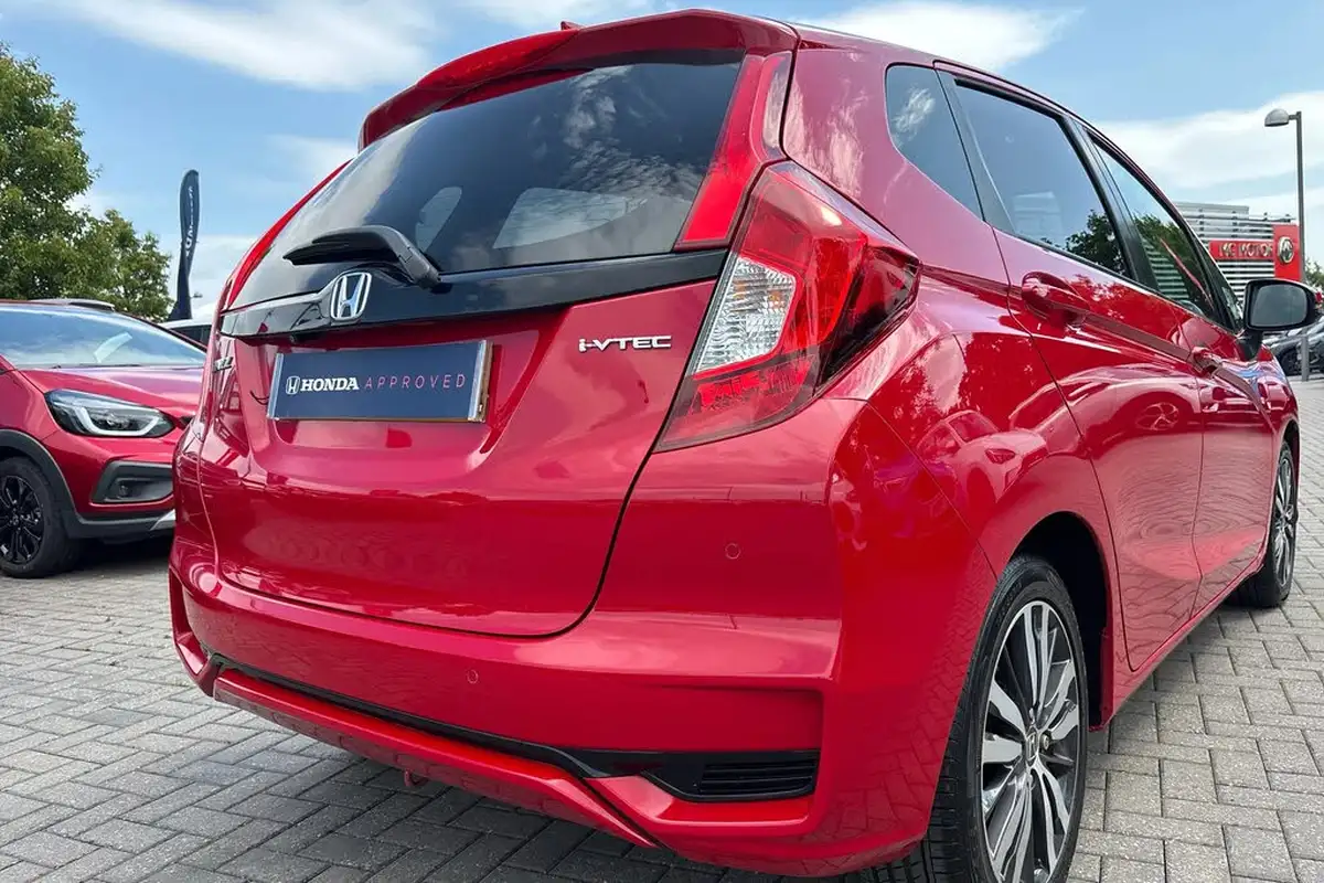 2018-honda-jazz-13-i-vtec-ex-big-32