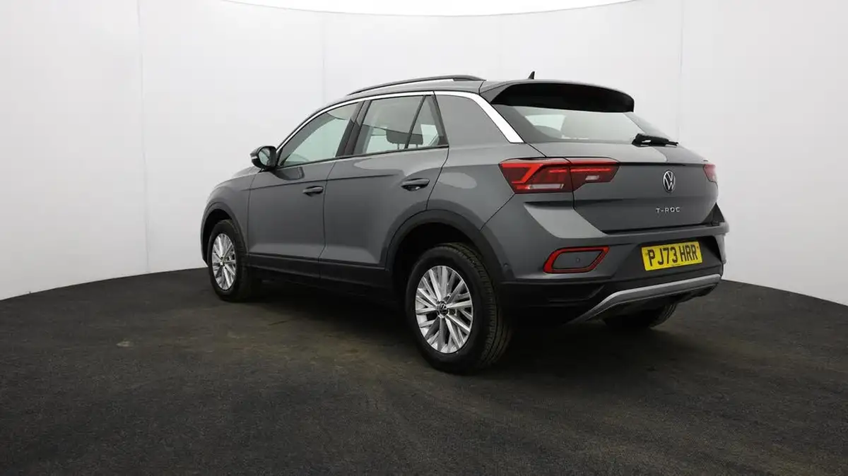 2023-volkswagen-t-roc-10-tsi-life-big-57