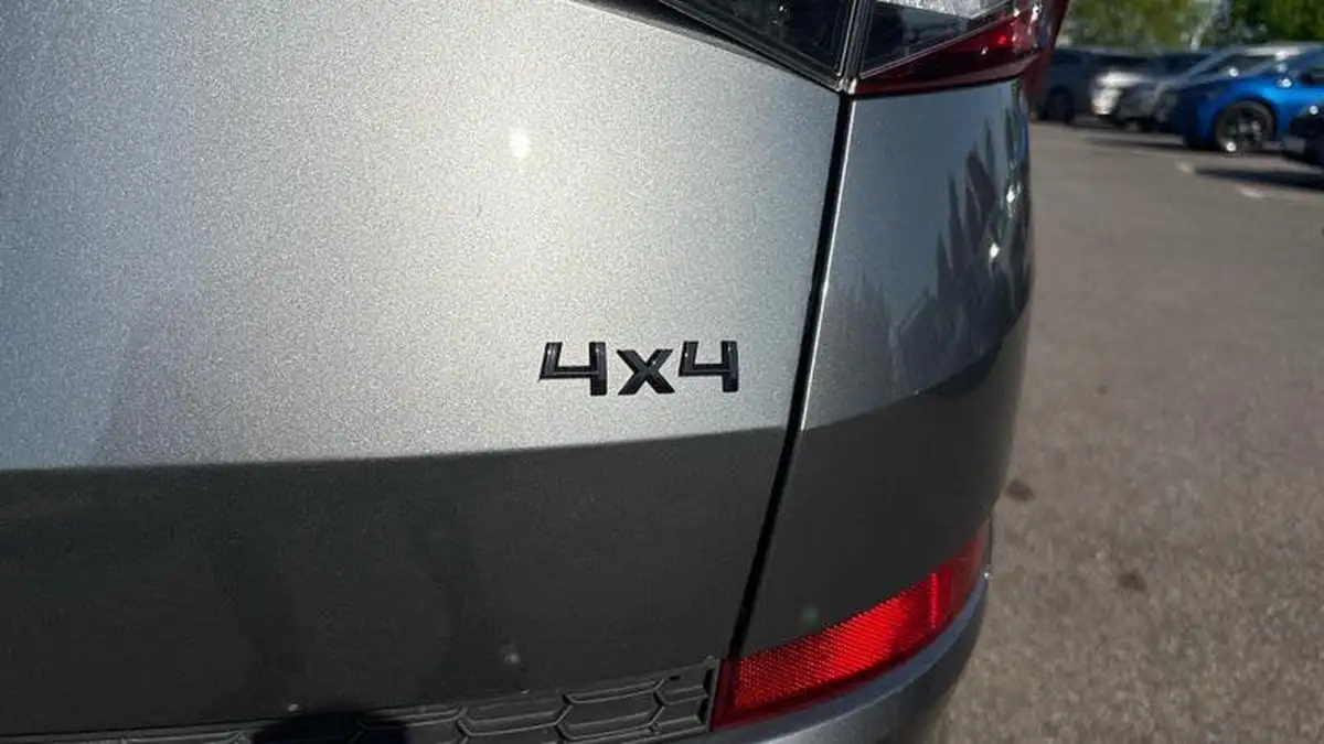 2023-skoda-kodiaq-20tdi-sportline-150ps-big-18