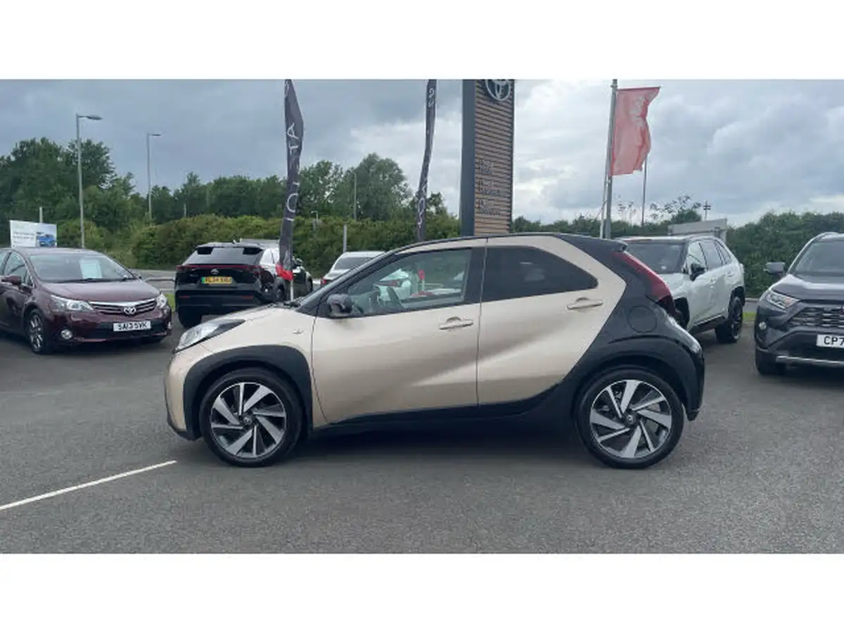2023-toyota-aygo-x-10-vvt-i-edge-cvt-big-16