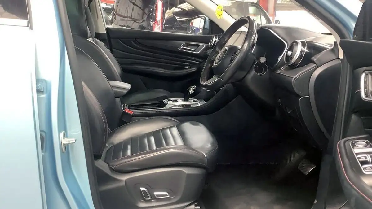 2022-mg-hs-15t-gdi-exclusive-258ps-plug-in-hybrid-auto-big-9