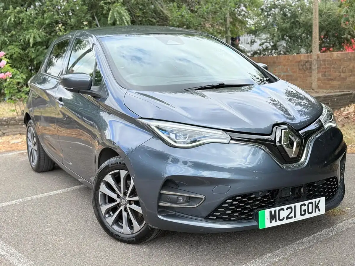 2021-renault-zoe-e-gt-line-big-0