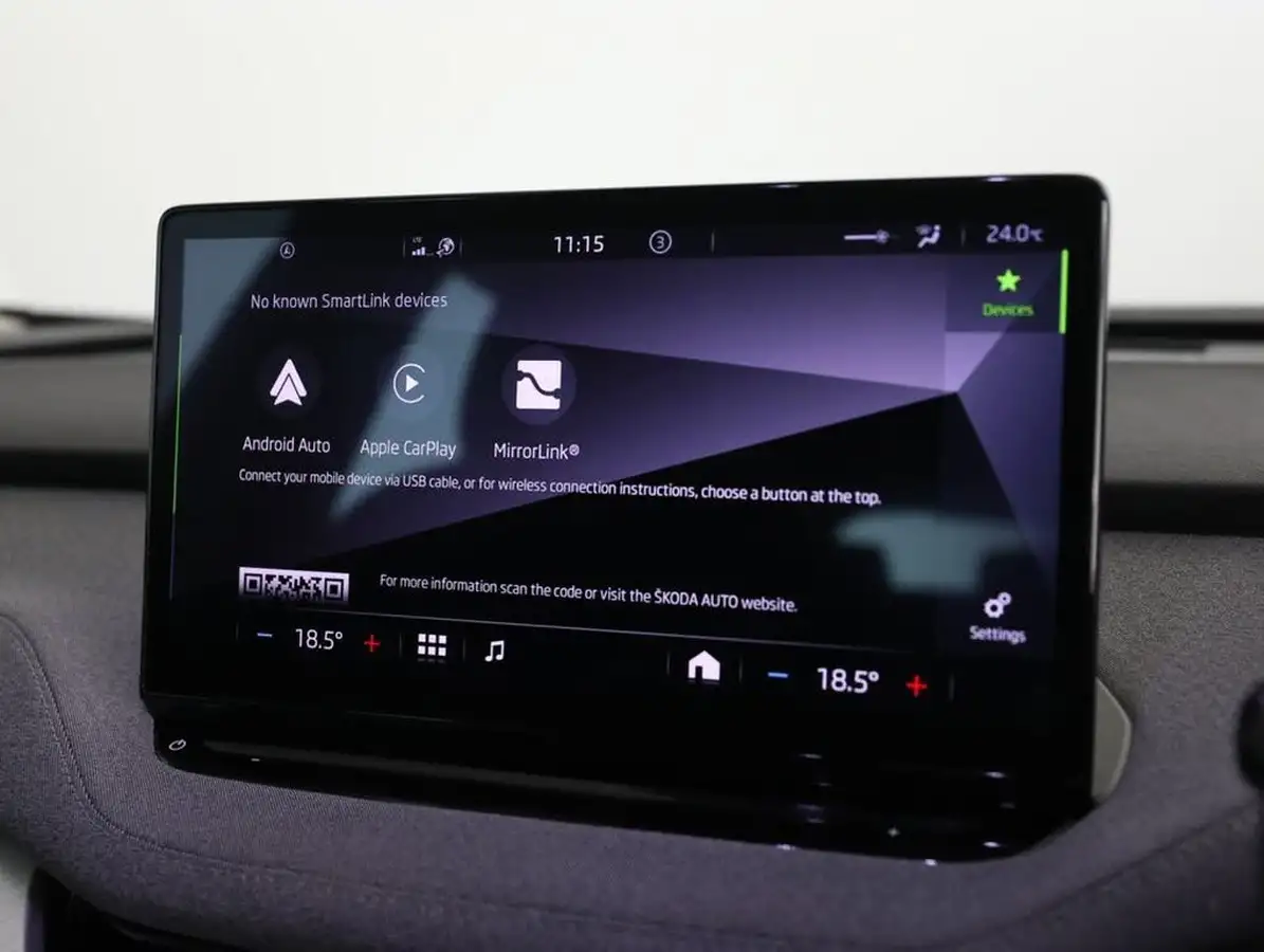 2024-skoda-enyaq-e-60-big-45