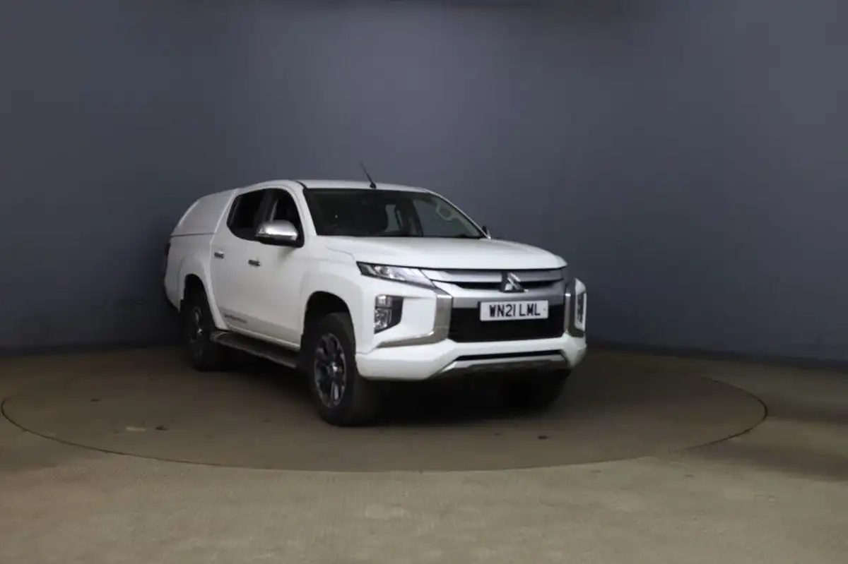 2021-mitsubishi-l200-22di-d-barbarian-big-0