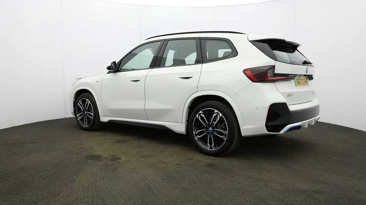 2023-bmw-ix1-e-xdrive30-m-sport-pro-packtech-plus-pack-big-4