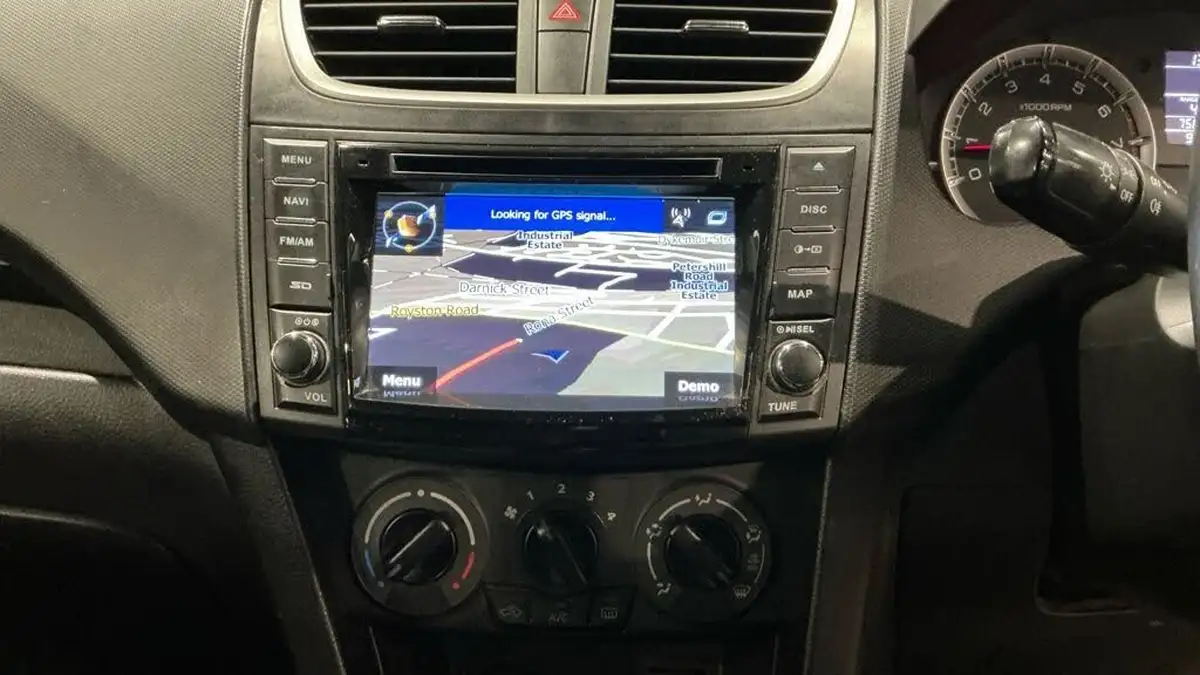 2016-suzuki-swift-12-sz3-3d-big-16
