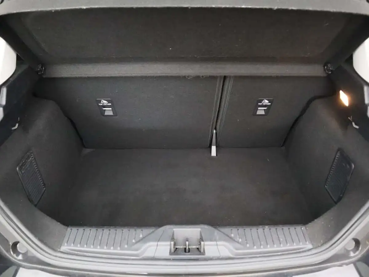 2022-ford-fiesta-10t-active-125ps-hybrid-mhev-powershift-big-8