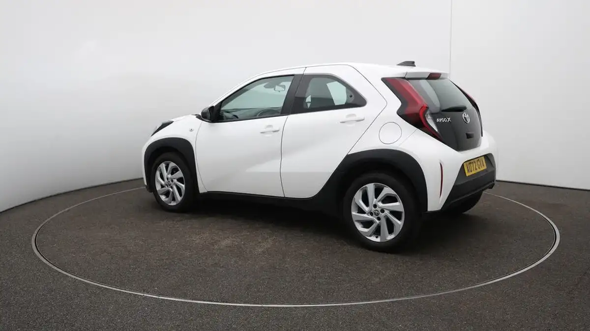 2022-toyota-aygo-x-10-vvt-i-pure-big-32