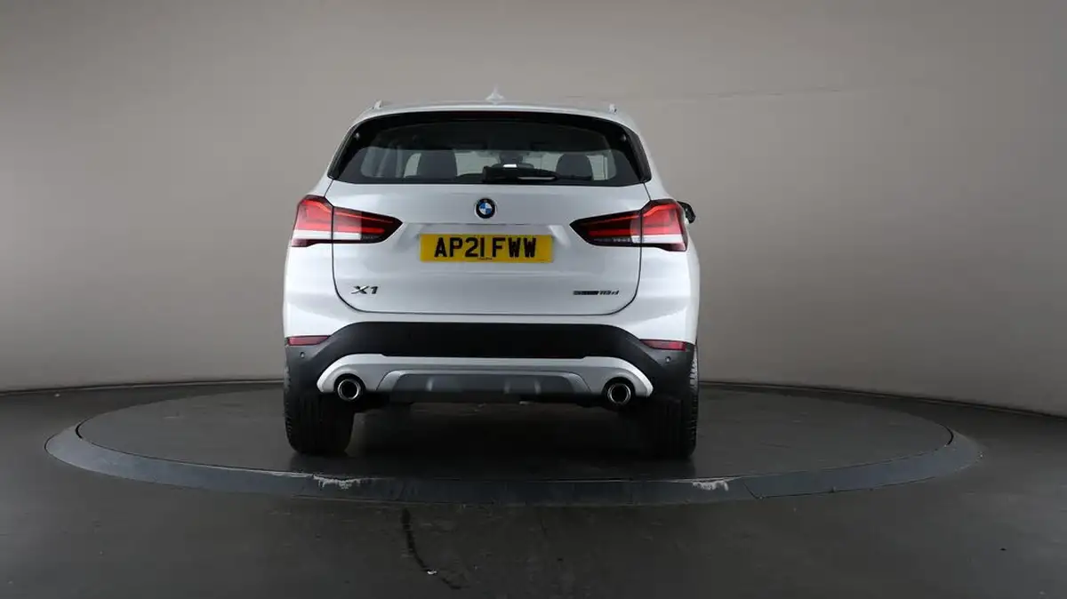 2021-bmw-x1-20td-sdrive18d-xline-big-73