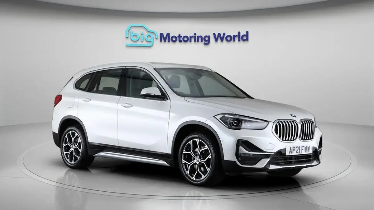 2021-bmw-x1-20td-sdrive18d-xline-big-1