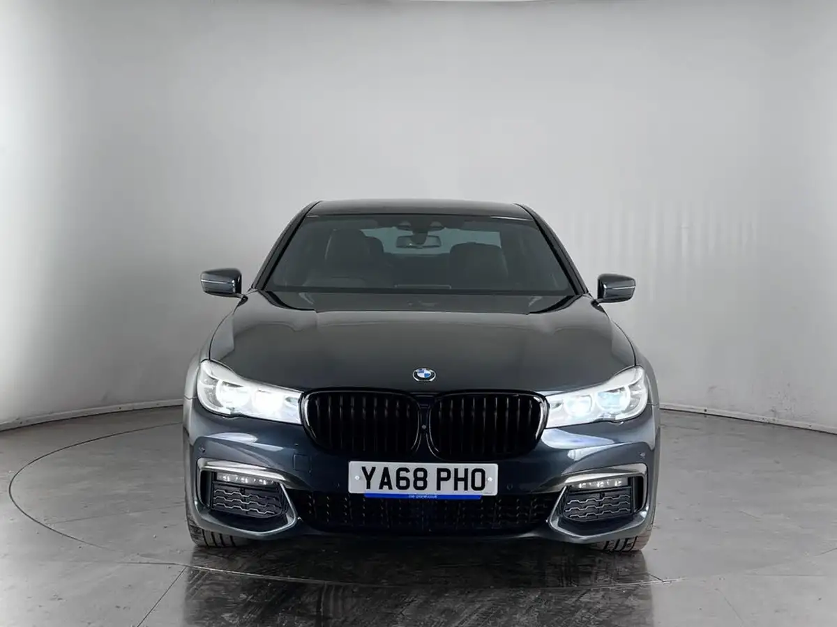 2019-bmw-7-series-30td-730d-m-sport-xdrive-big-6