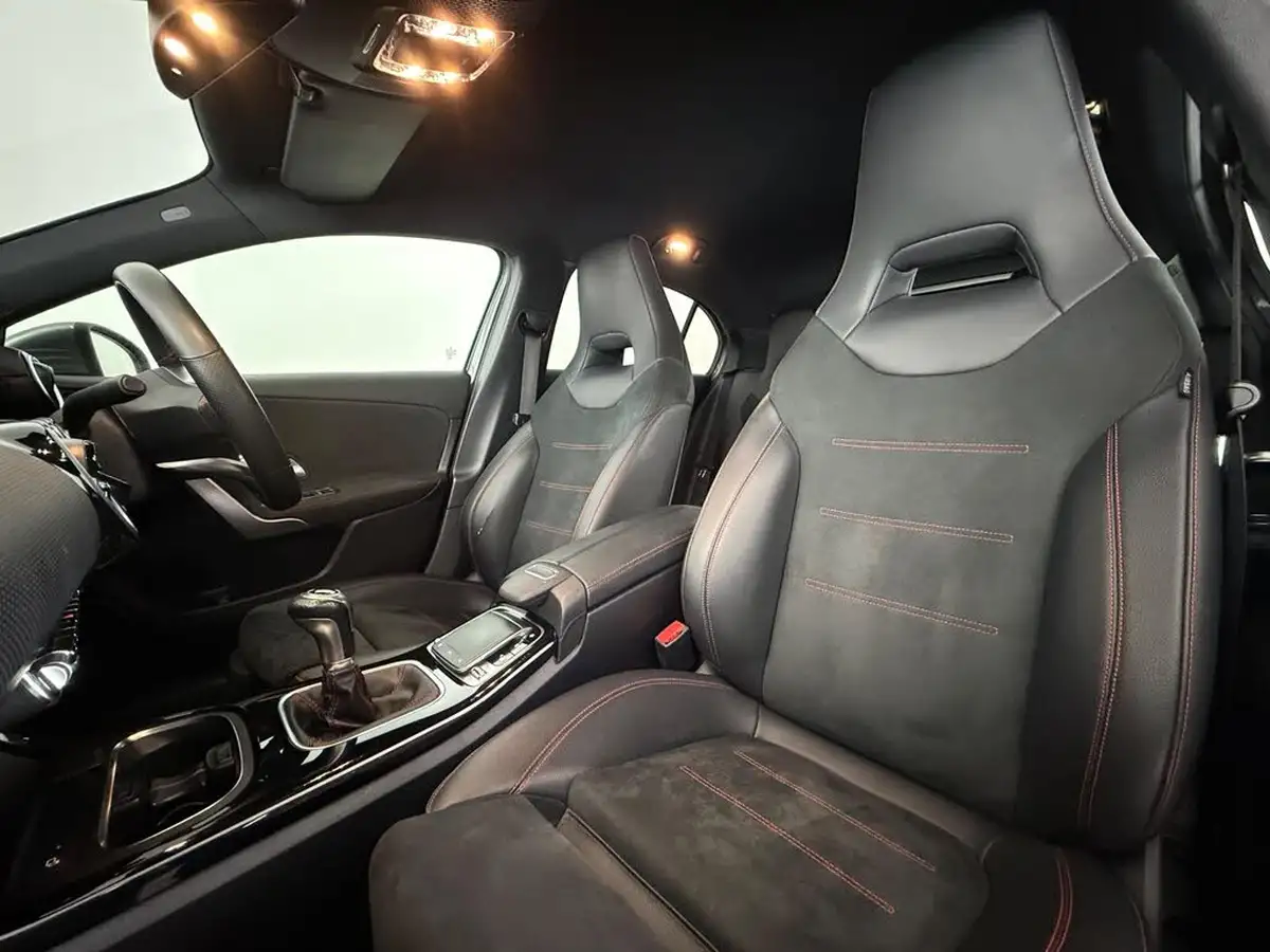 2019-mercedes-benz-a-class-15d-a180d-amg-line-executive-hatchback-5d-big-14