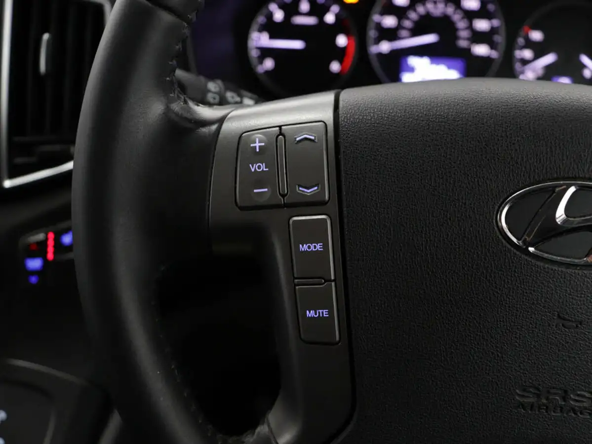 2019-hyundai-i800-25crdi-se-nav-136ps-big-20