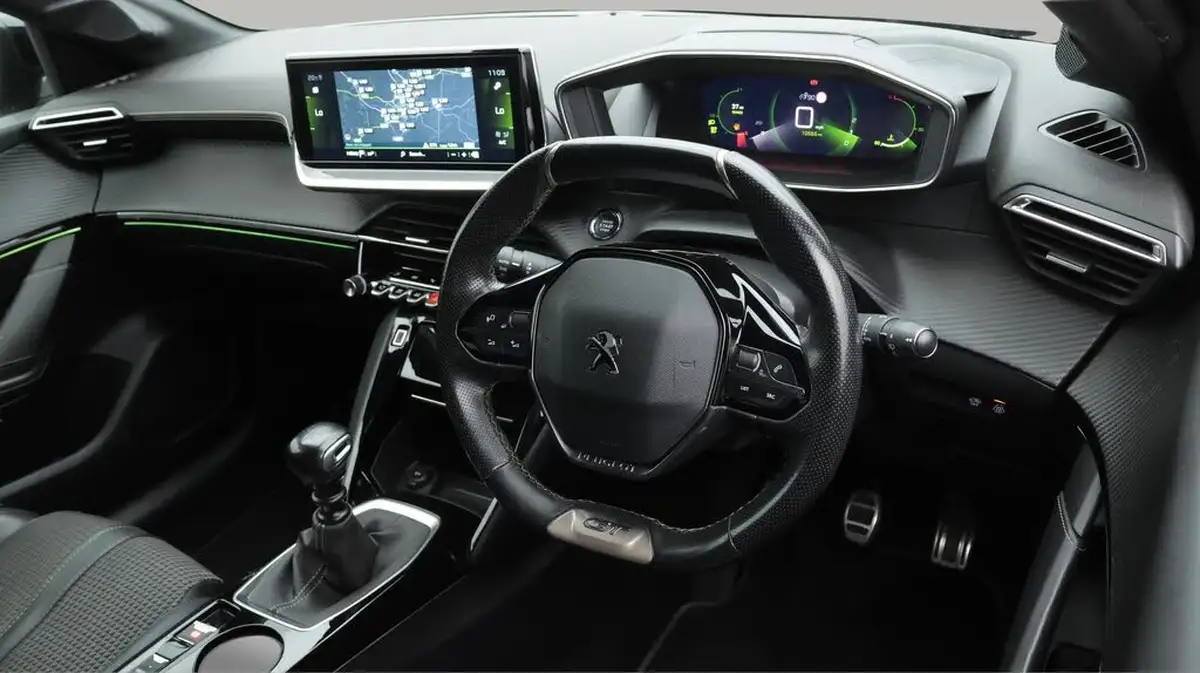 2021-peugeot-208-12-puretech-gt-100bhp-big-9