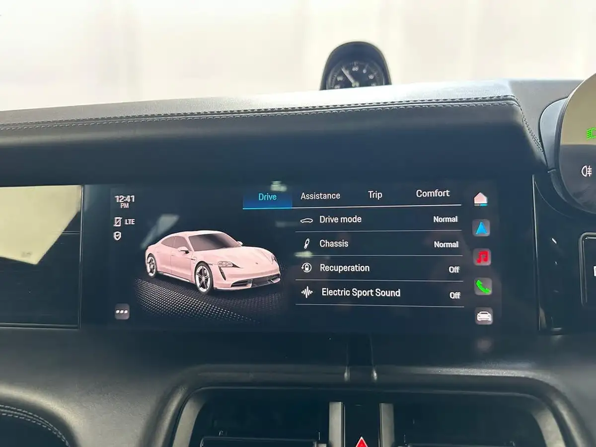2021-porsche-taycan-e-base-476ps-performance-battery-plus-big-51