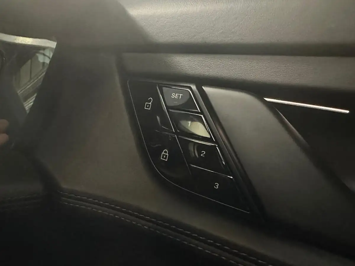 2021-porsche-taycan-e-base-476ps-performance-battery-plus-big-27