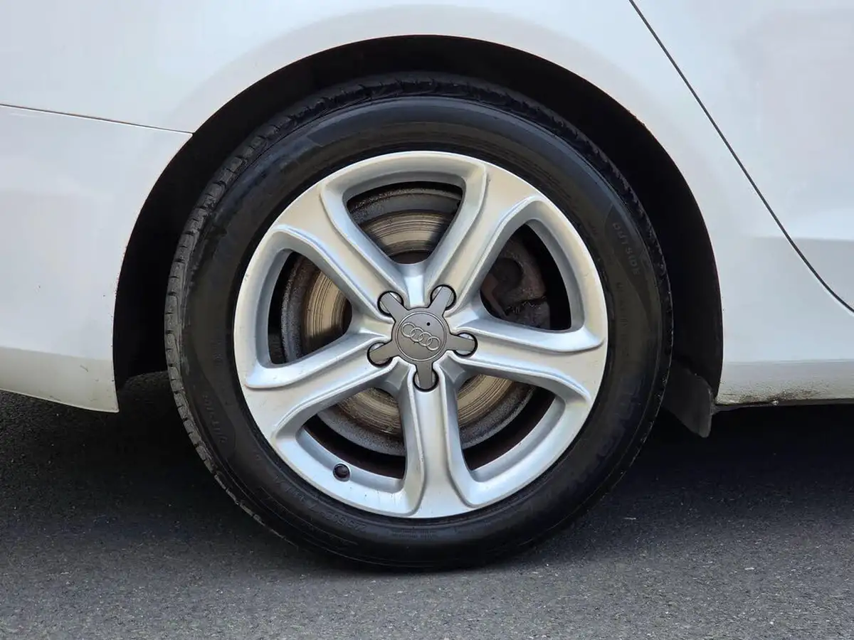2012-audi-a4-20td-se-technik-136ps-big-36