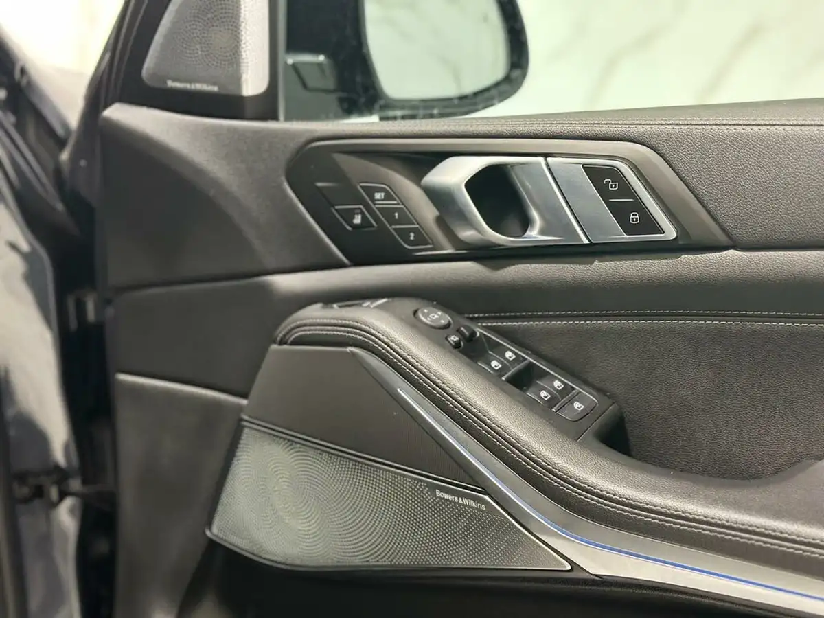2021-bmw-x5-30-xdrive-45e-m-sport-big-34