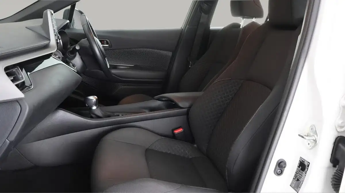 2023-toyota-c-hr-18-vvt-i-icon-120bhp-big-13