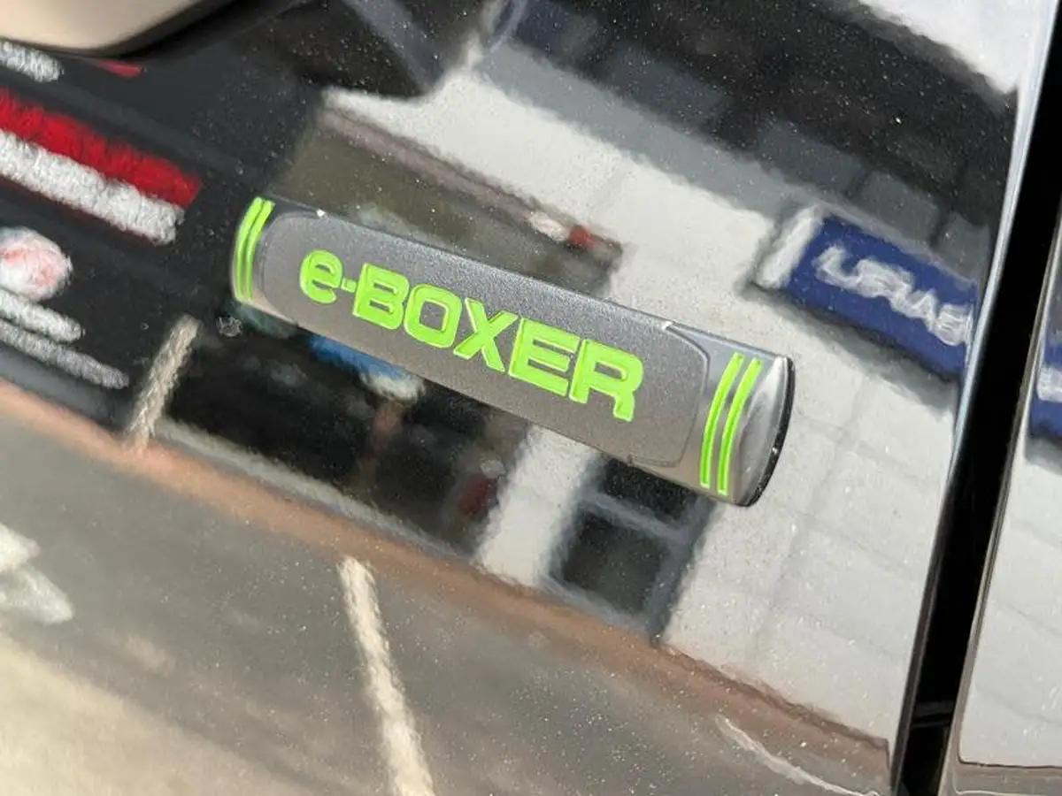 2025-subaru-forester-20-e-boxer-field-big-21