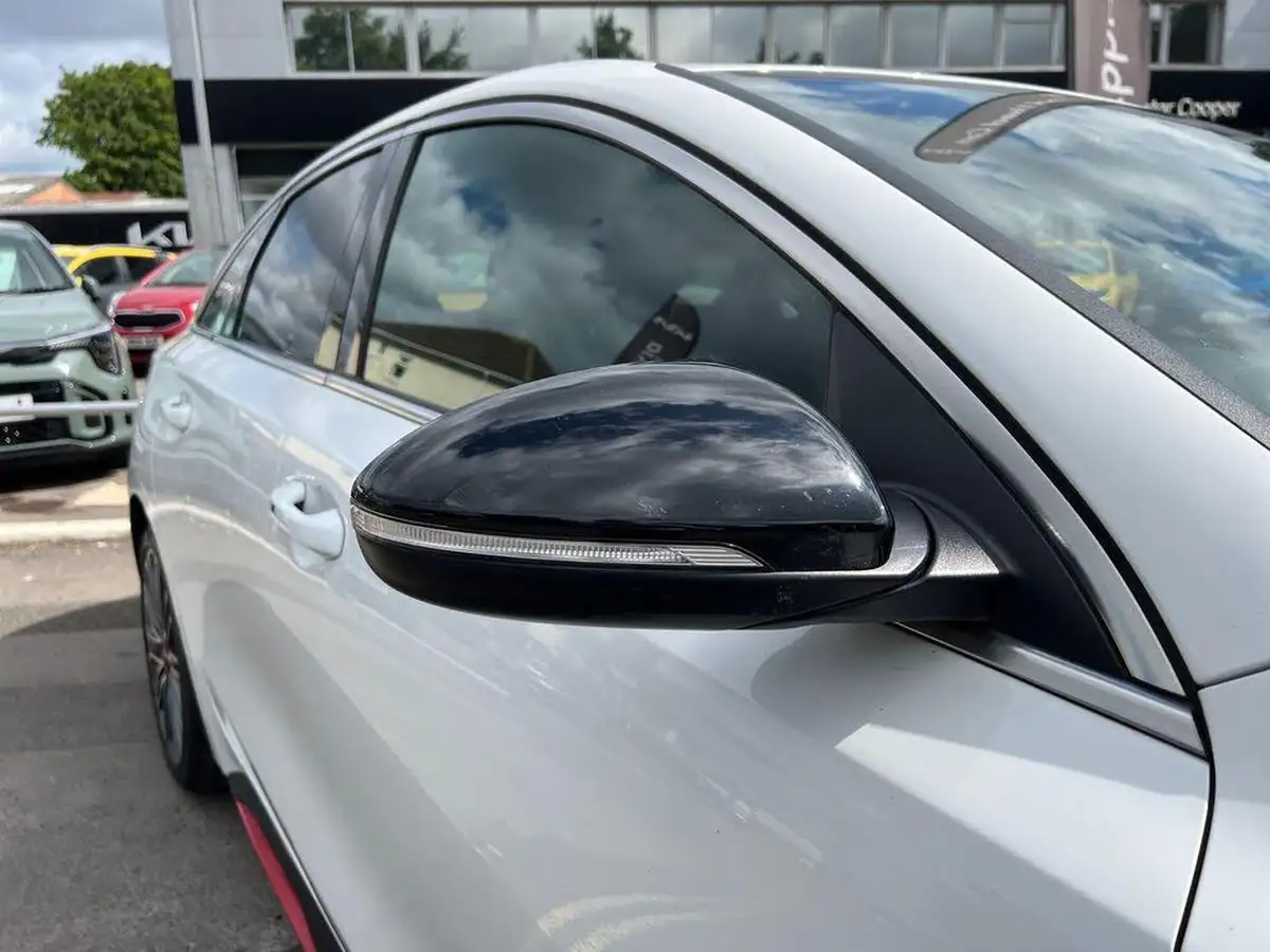 2019-kia-pro-ceed-16-t-gdi-gt-isg-station-wagon-5d-dct-big-21