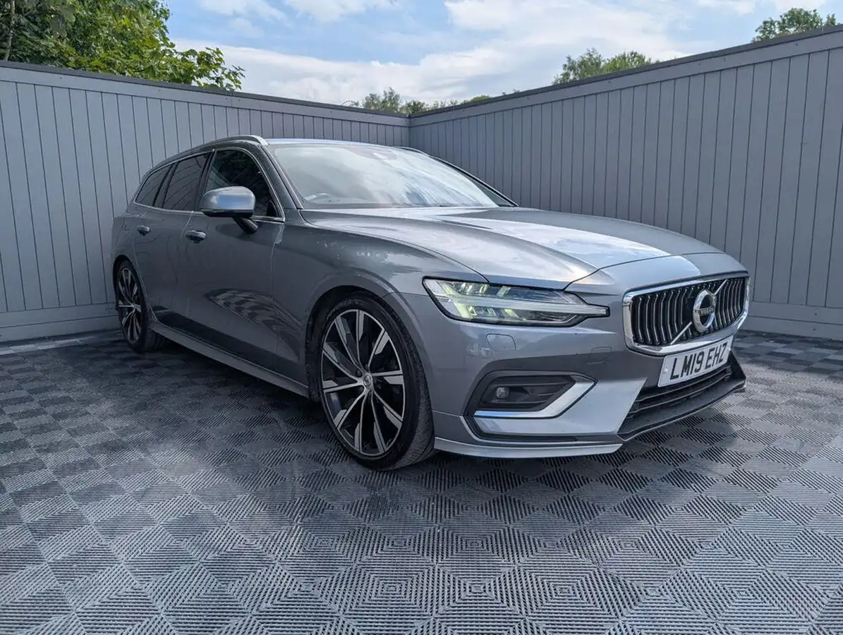 2019-volvo-v60-20td-d4-inscription-geartronic-big-4
