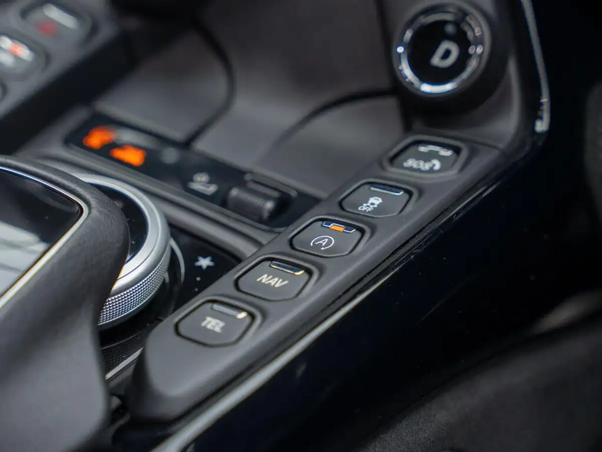 2020-aston-martin-vantage-40-v8-vantage-coupe-auto-big-21