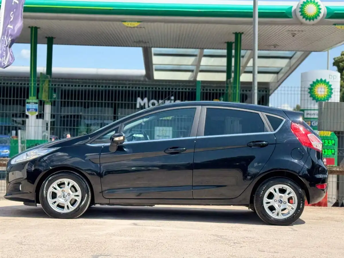2016-ford-fiesta-15tdci-titanium-econetic-5d-big-24