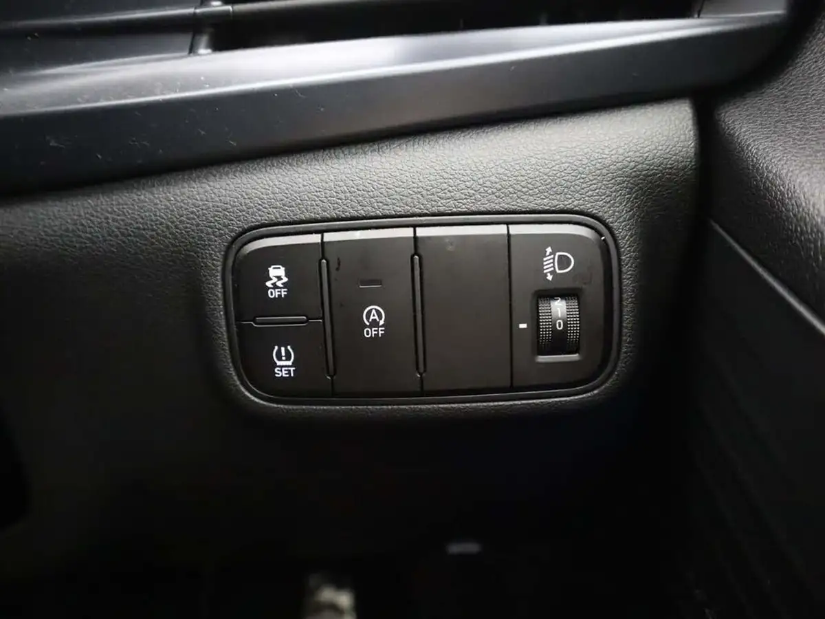2023-hyundai-i20-10-t-gdi-n-line-eclutch-imt-big-35