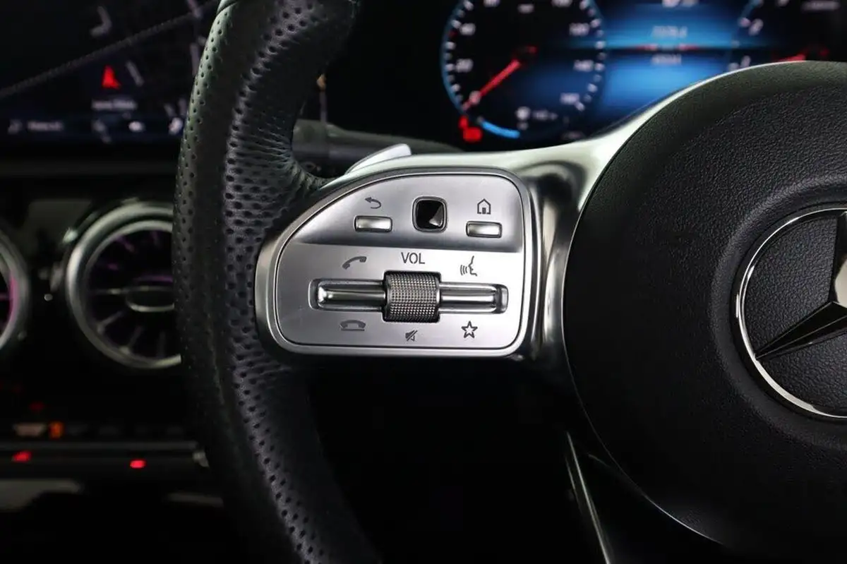 2021-mercedes-benz-cla-13-cla-200-amg-line-premium-plus-coupe-4d-big-17