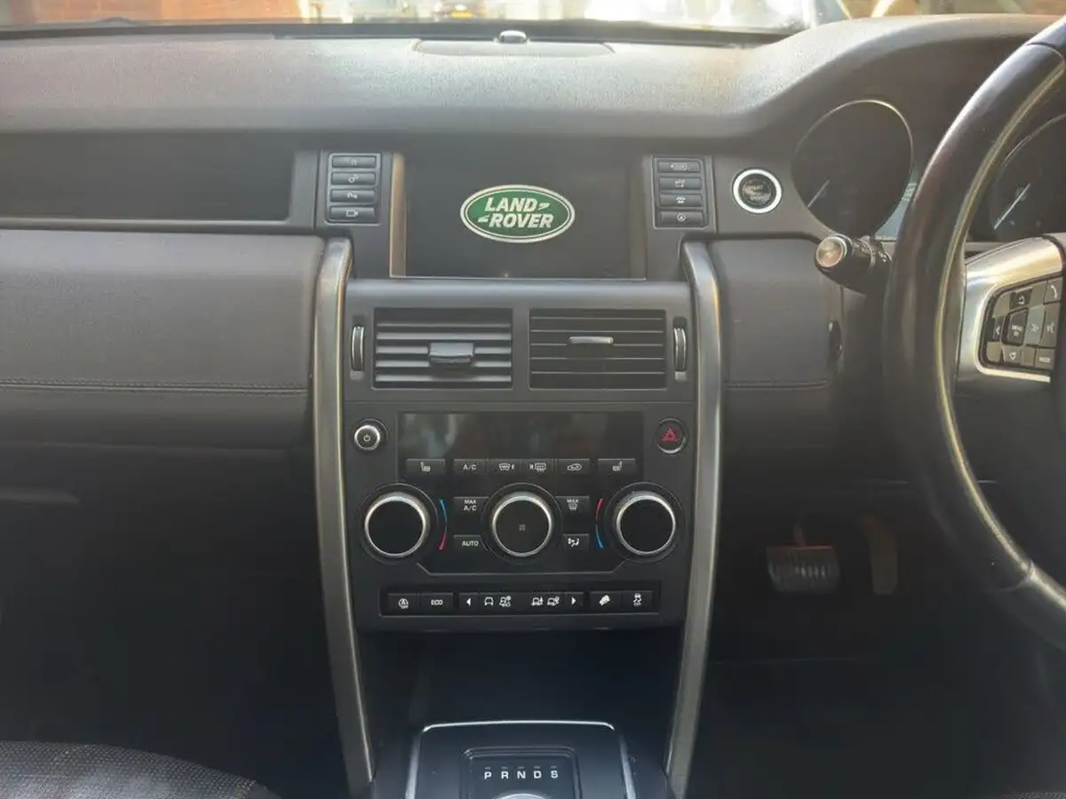 2019-land-rover-discovery-sport-20td4-landmark-big-12