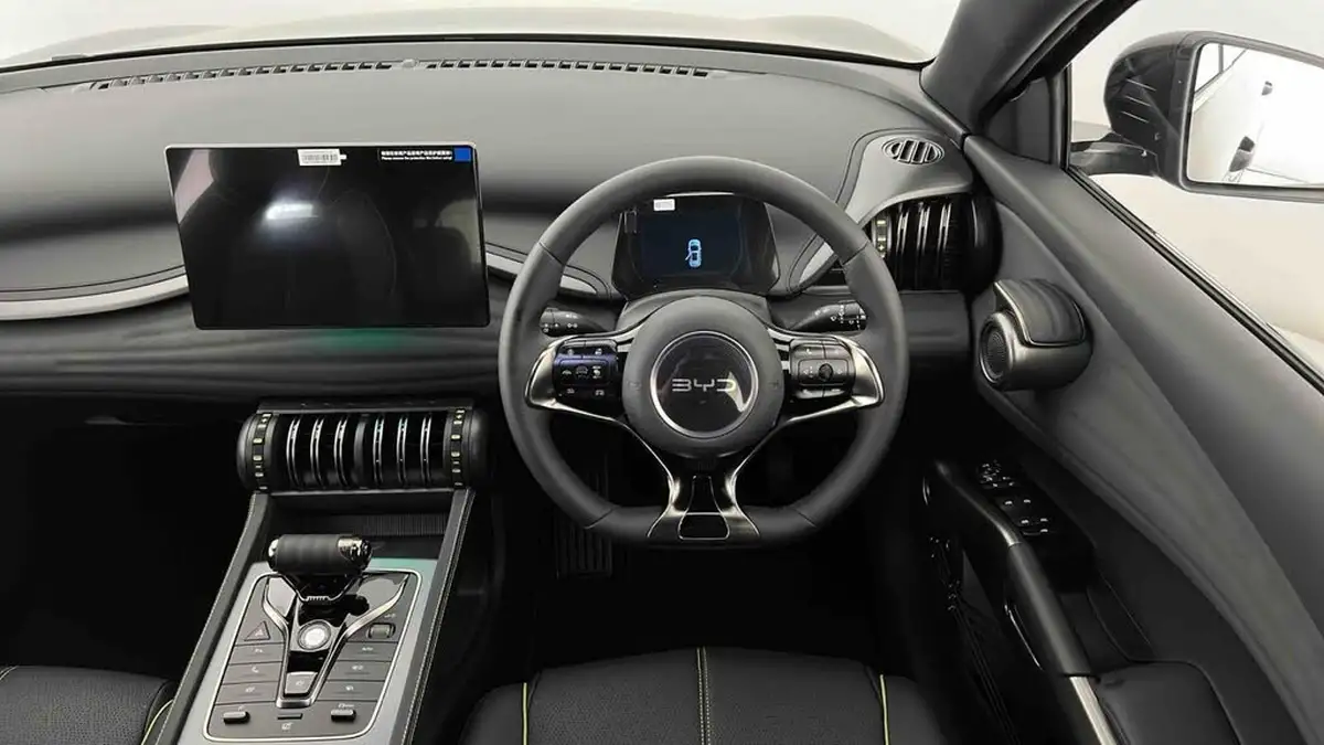 2025-byd-atto-3-e-comfort-big-15