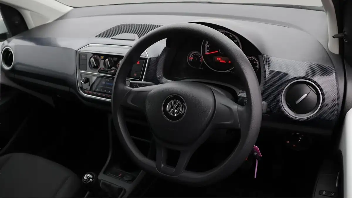 2018-volkswagen-up-10-move-up-ss-5d-big-9