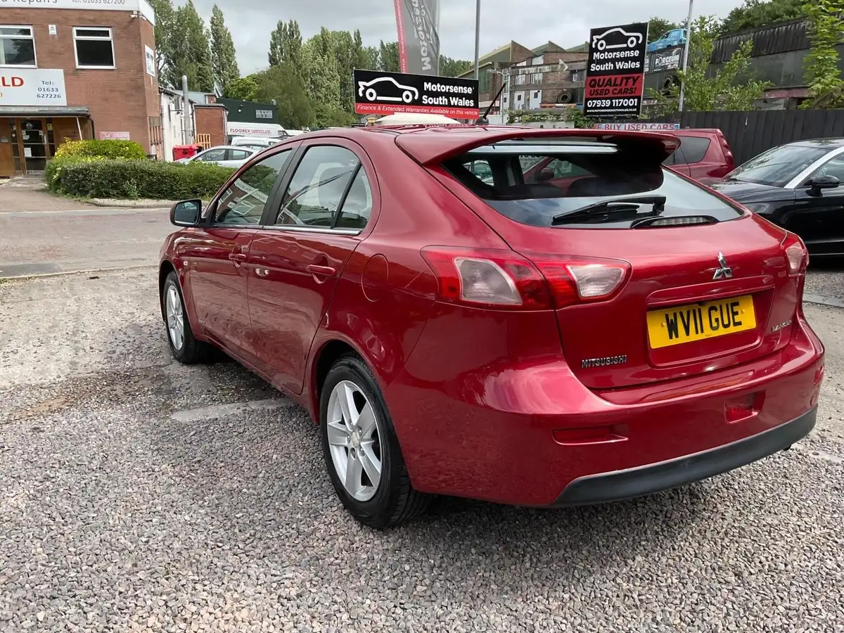 2011-mitsubishi-lancer-20td-juro-big-74
