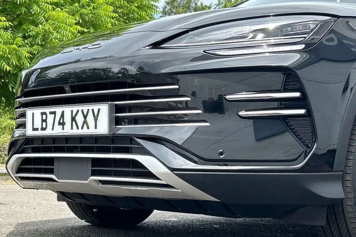 2025-byd-seal-15-boost-big-31