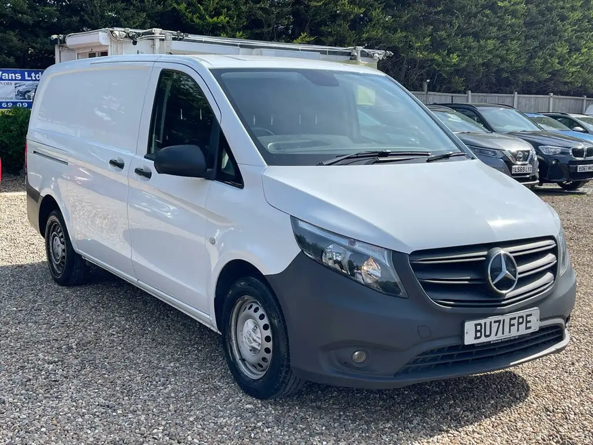 2021-mercedes-benz-vito-20cdi-114-progressive-l2-134bhpeu6dt-panel-1749cc-9g-tronic-big-6