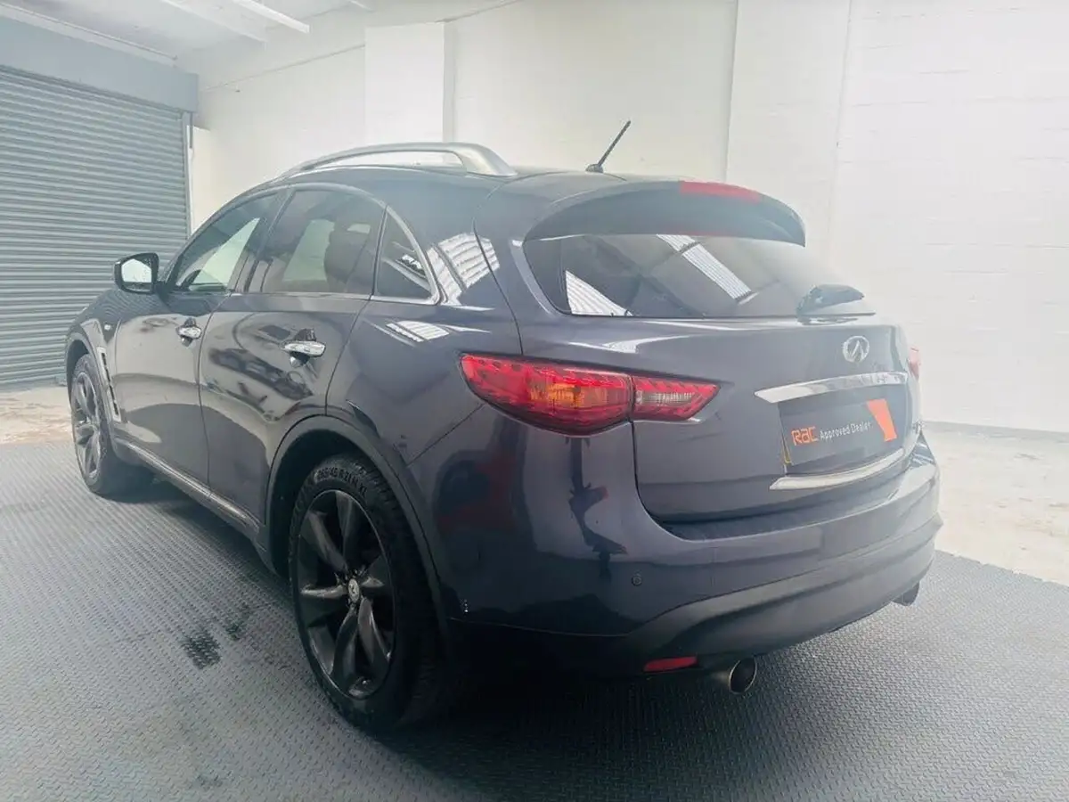 2010-infiniti-fx-50-s-le-big-3