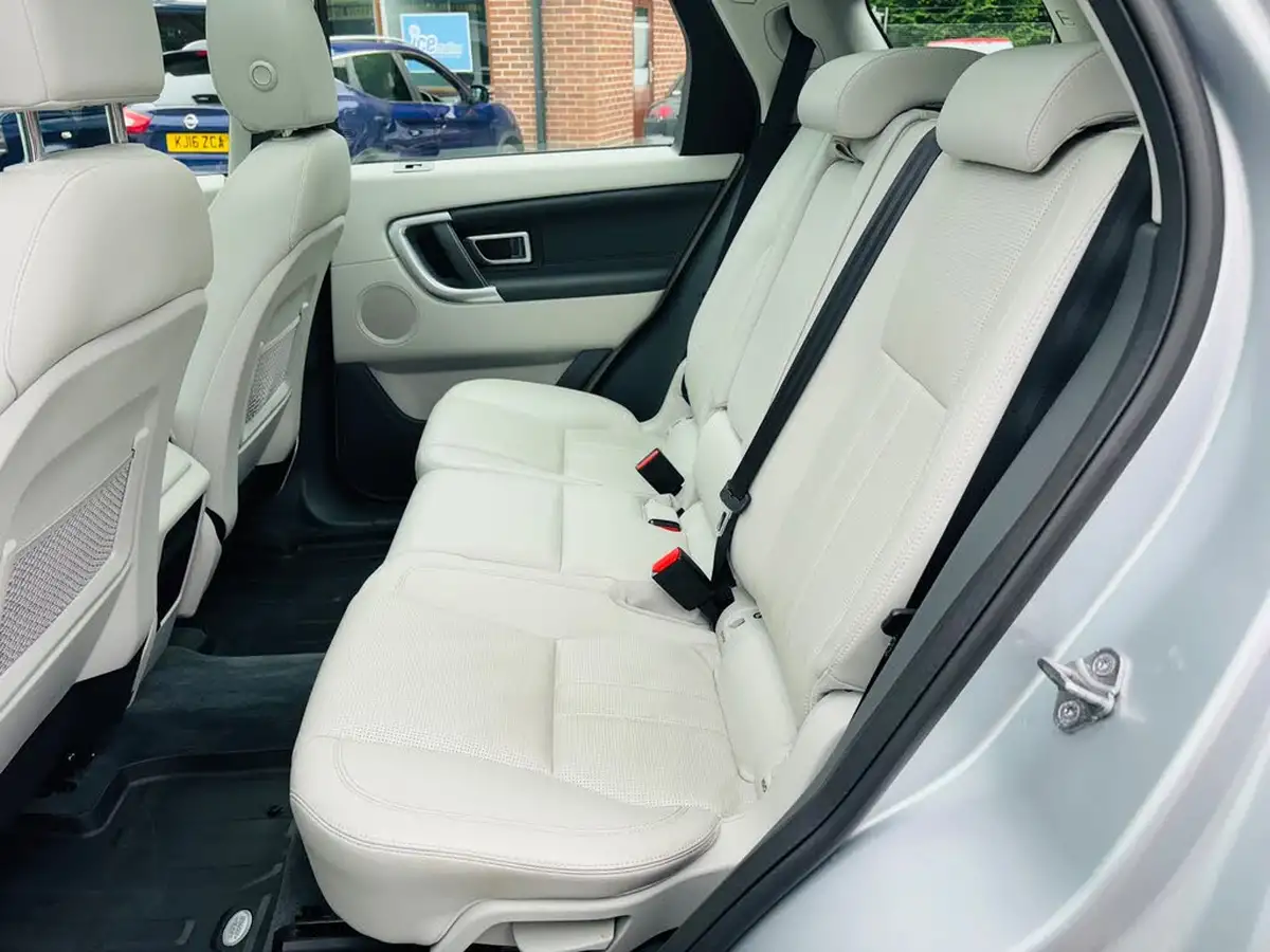2016-land-rover-discovery-sport-20td4-hse-180ps-4x4-auto-big-11